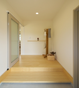 後藤邸玄関ホール.jpg